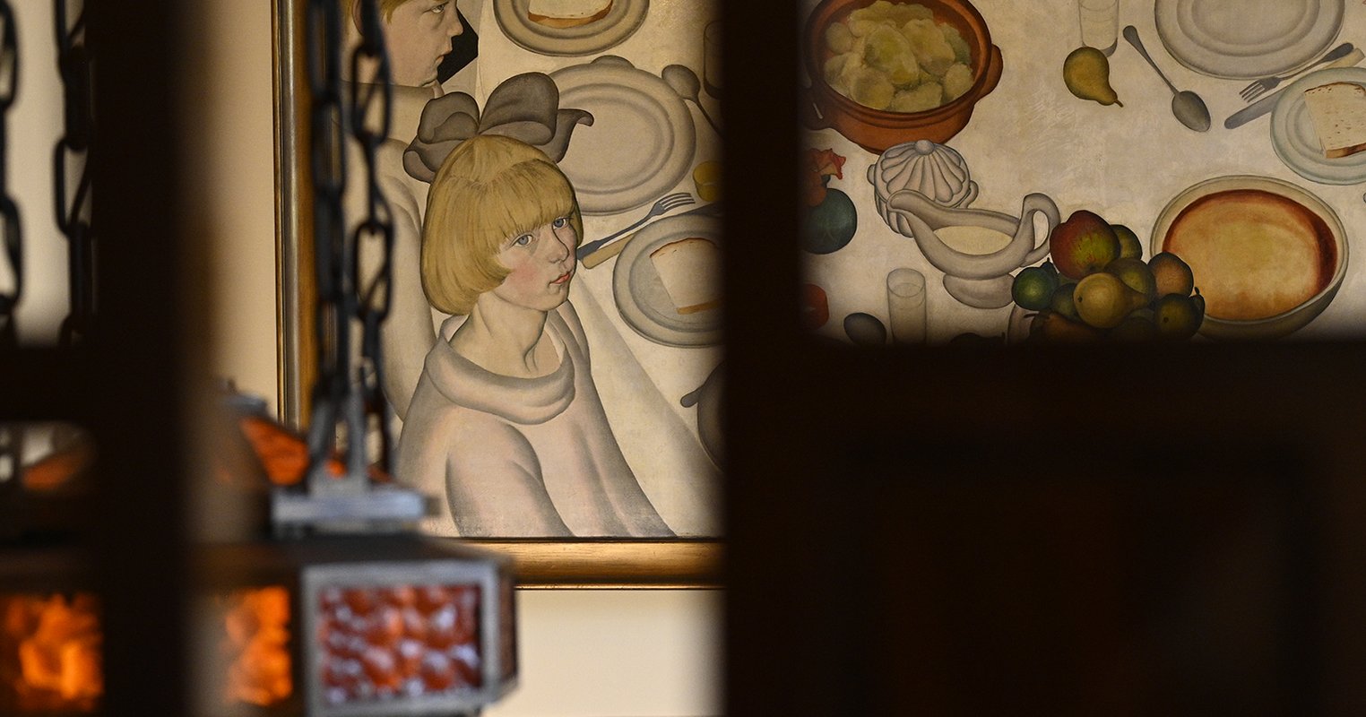 La Table des enfants (détail avec portrait de Styne Van de Woestyne-Dockier), Gustave Van de Woestyne, 1919 © Korei Guided Tours.jpg