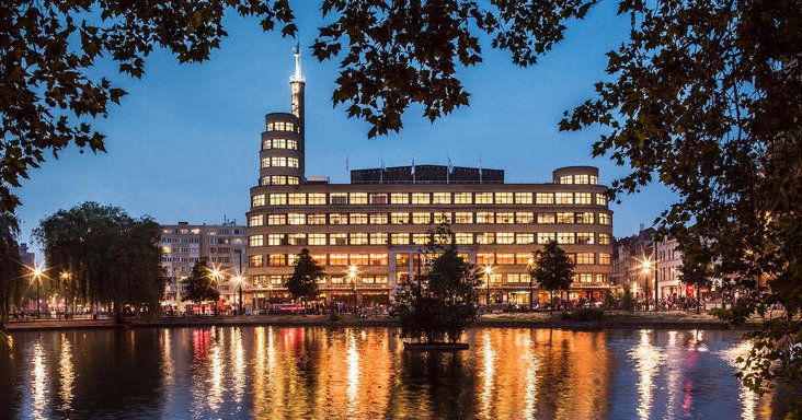 Flagey (1938) de Joseph Diongre près des étangs d'Ixelles © Johan Jacobs