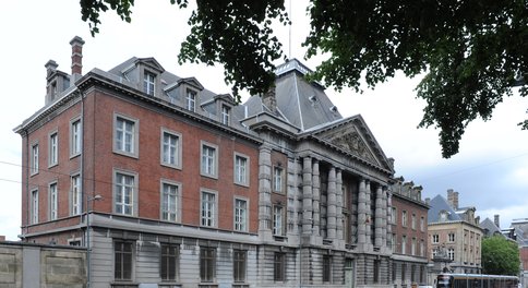 Kazerne Luitenant-Generaal Baron de Witte de Haelen