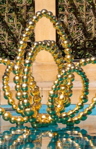 Othoniel Lotus © Villa Empain