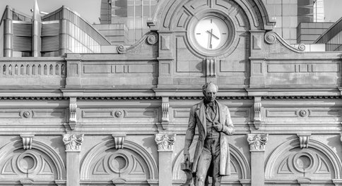 Luxemburgplein - station en Paul-Henri Spaakgebouw