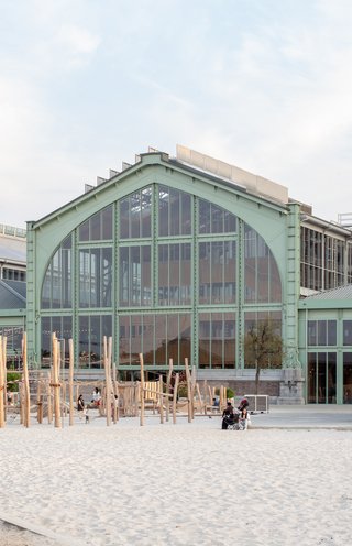 Speelplein naast Gare Maritime