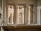 Zuilen grote entree Justitiepaleis © Korei Guided Tours